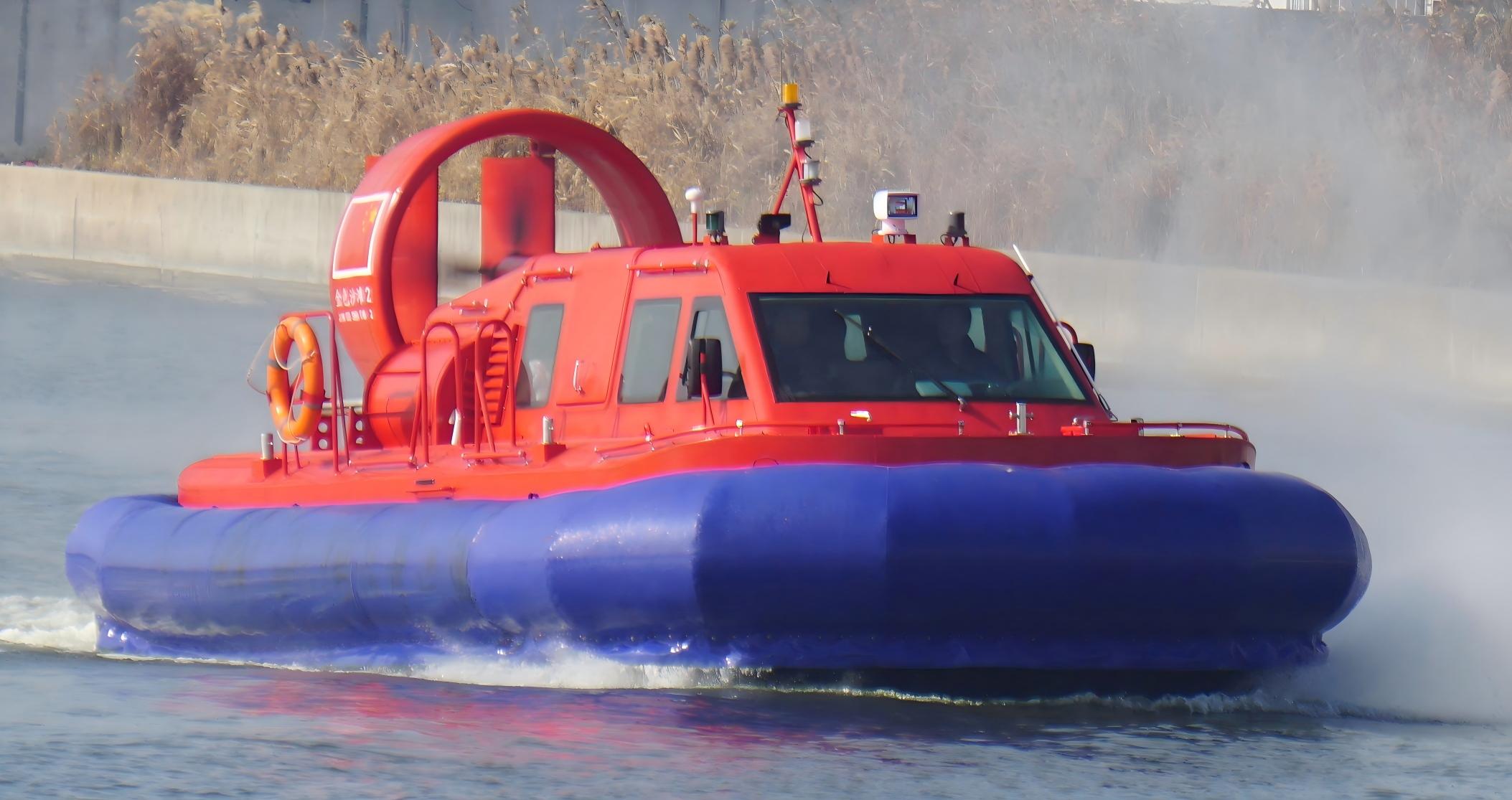 气垫船：迅驰QDC-12